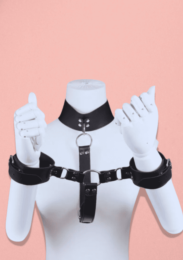 Esposas y collar simil cuero by Happy Things